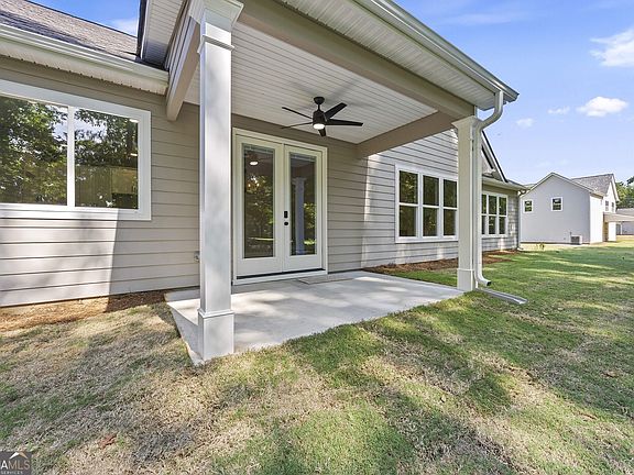 4th image of 336 Burg Rd