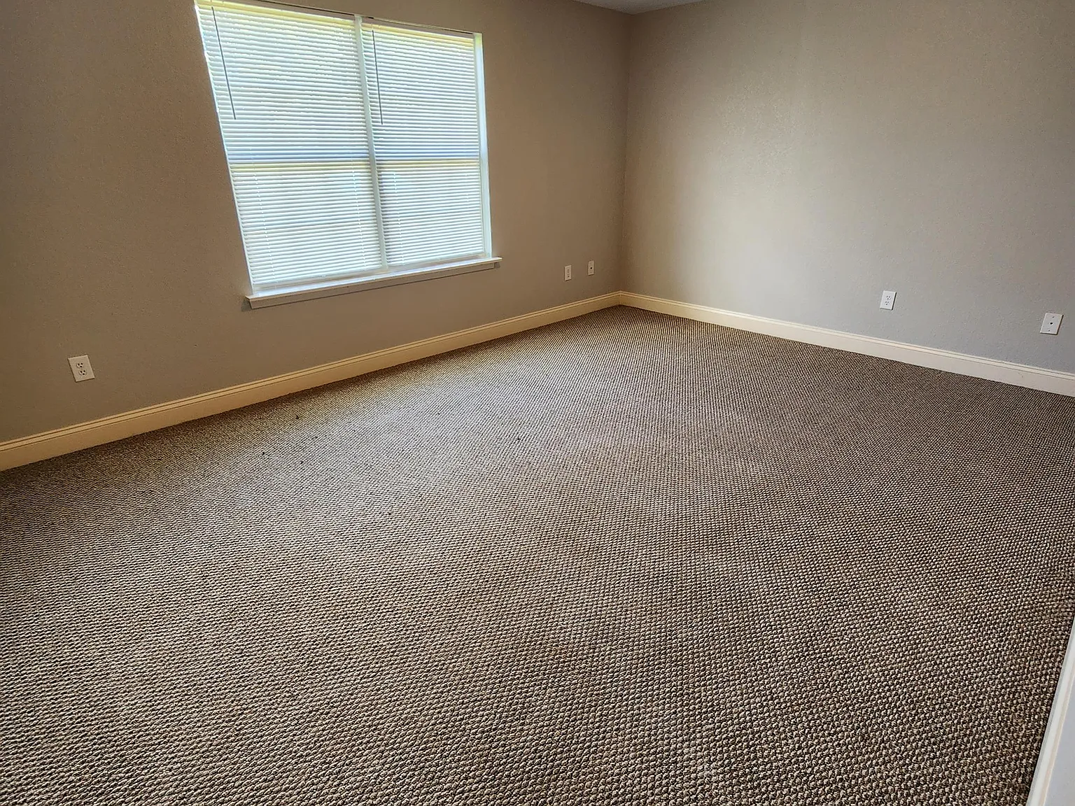 7135 Hurst Lane - 7135... — Photo 3