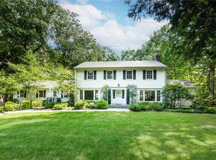 8 Thornewood Rd, Armonk, NY 10504