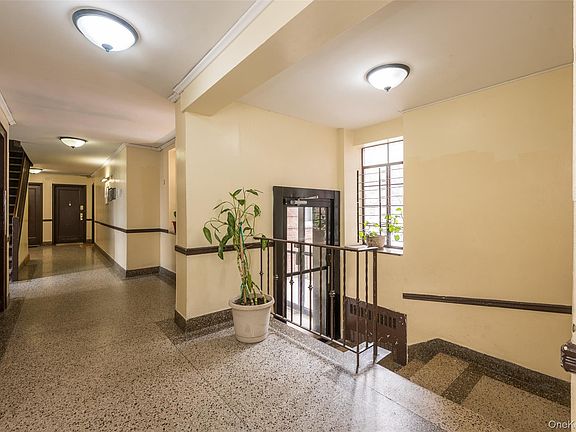 2nd image of 2090 Barnes Avenue #2H