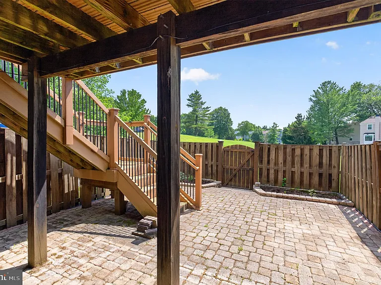 6453 Linleigh Way — Photo 27