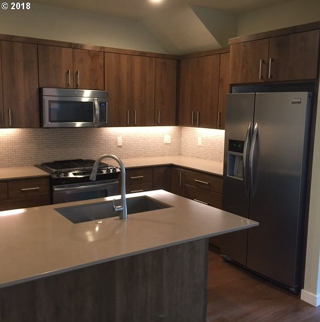 2nd image of 2912 Lord Byron Pl