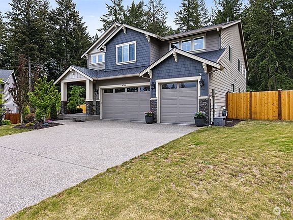 3rd image of 4736 Waxwing Court NE