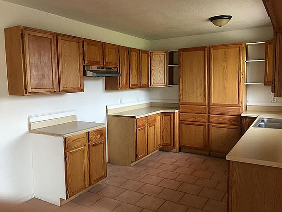 5th image of 15139 Dogwood Tree St