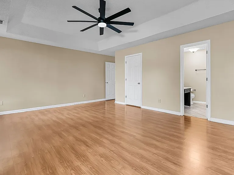 111 Hopper Dr — Photo 27