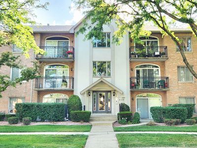 9410 S 77th Ct APT 3F, Hickory Hills, IL, 60457