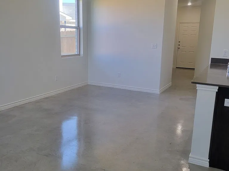 2329 Zanoletti Dr — Photo 35