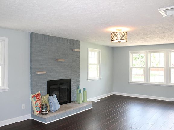 2nd image of 5222 Mercury Dr