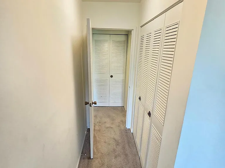 9900 Georgia Ave #415 — Photo 17