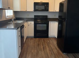 182 S Poplar St #4, Lebanon Junction, KY 40150