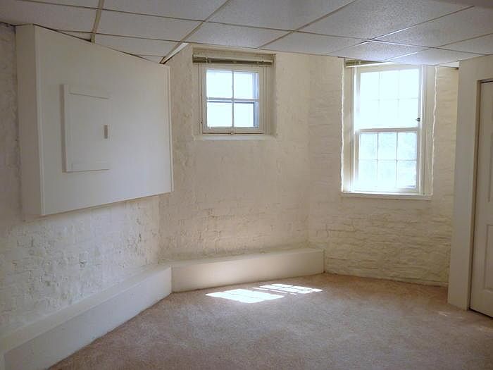 2nd image of 132 Chancellor St APT 1