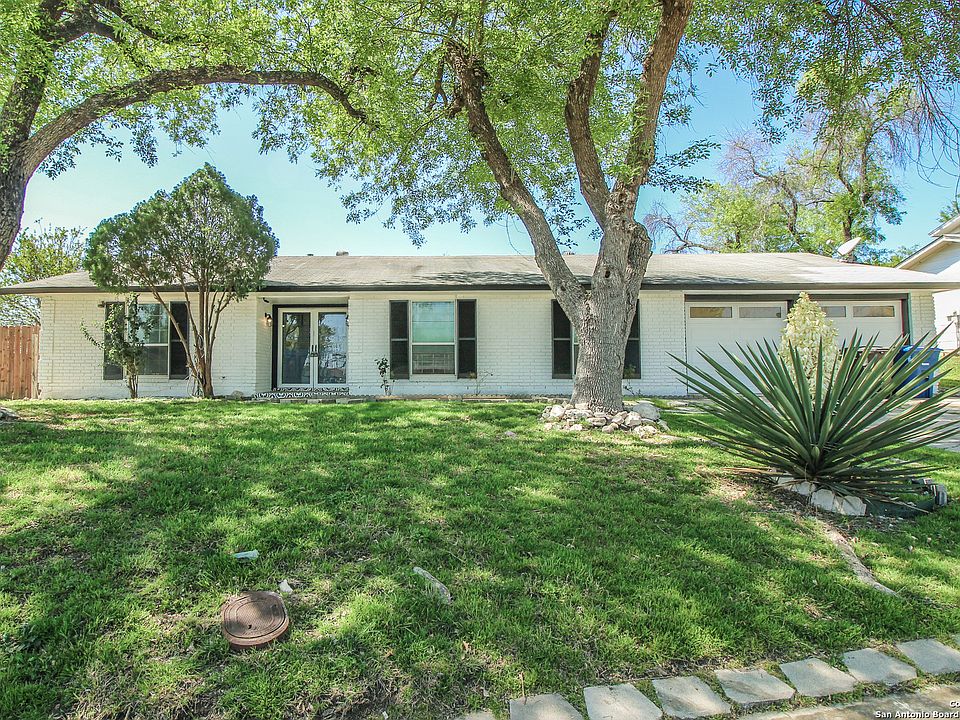 1st image of 2135 Seven Pines