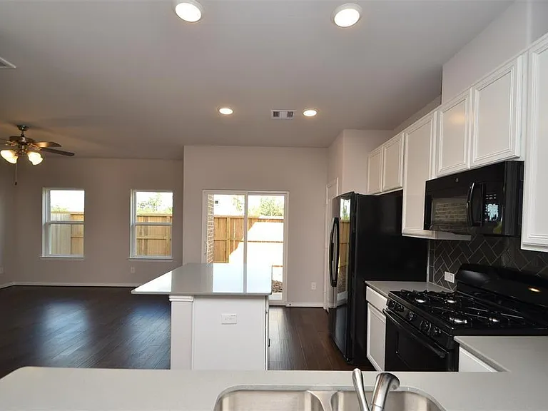 3210 Harmony Creek Ln — Photo 9