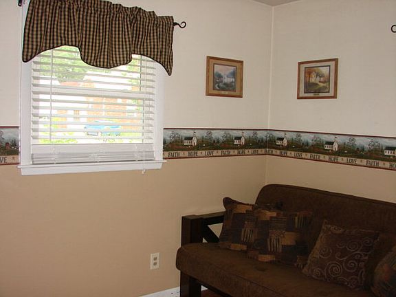 2nd image of 367 Carmel Ave