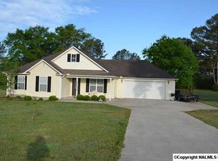 1803 Barkley Bridge Rd, Hartselle, AL 35640