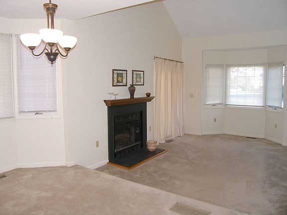 Family rm from dining room