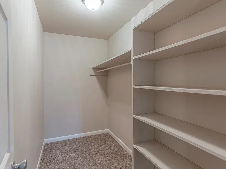 Mallards Landing Apartment Home — Photo 9