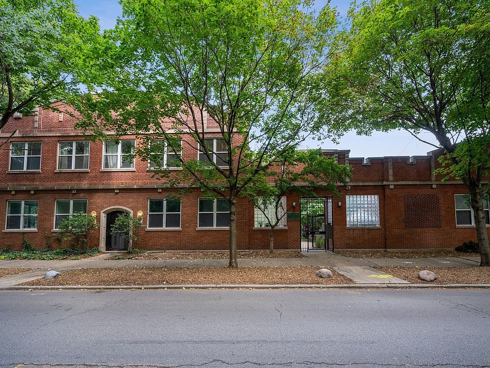 1st image of 5823 N Ravenswood Ave APT 118