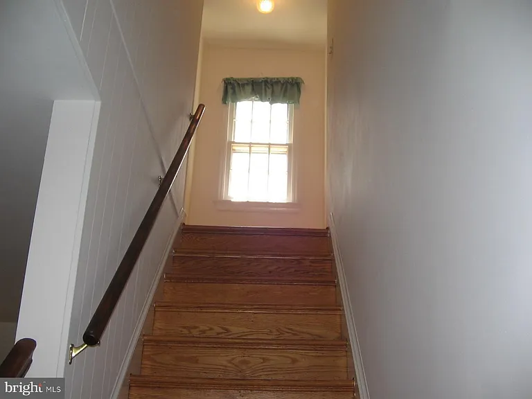 812 Woodside Pkwy — Photo 6