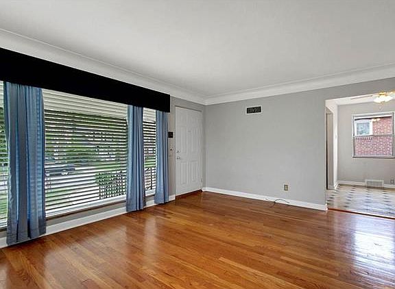 3rd image of 6739 Fyler Ave