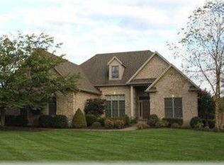 932 Threewood Cir, Bowling Green, KY 42103