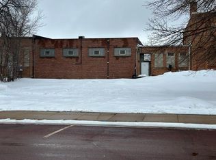 309 1st St, Jackson, MN 56143