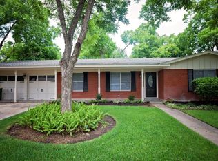 2404 College Dr, Victoria, TX 77901