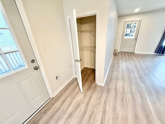 2nd image of 8018 W Glen Rd