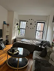 252 East 89th Street, #4B