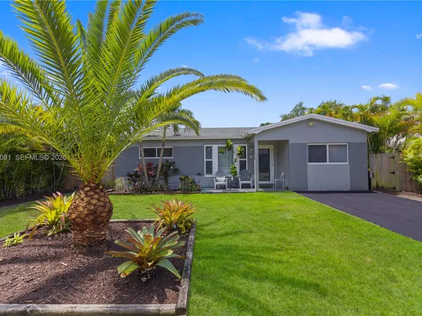 28 SE 7th St, Dania, FL 33004
