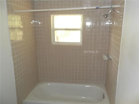 4th image of 8309 Ogontz Ave