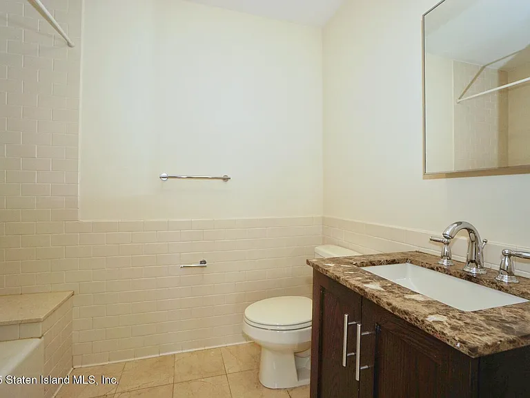 90 Bay Street Lndg #4B — Photo 10