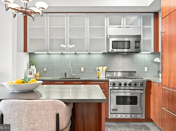 1414 S Penn Sq Unit 12E, Philadelphia, PA 19102