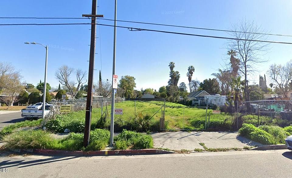 1st image of 7324 Woodley Ave