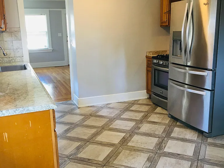 1122 Channing Ave — Photo 7