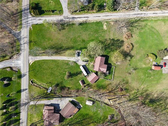 3rd image of 134 Knoch Rd
