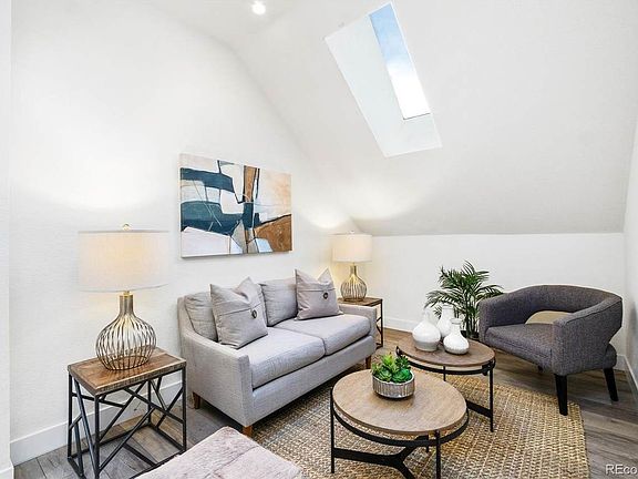 5th image of 1340 N Mariposa St Unit 200