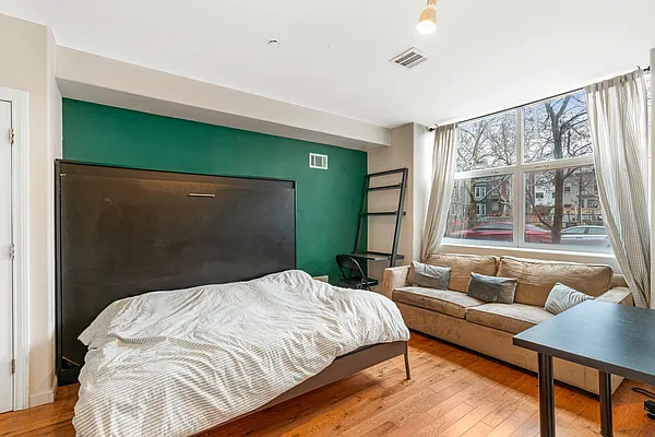 Rented by Compass | media 9