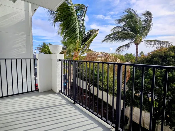 255 NE 3rd Avenue Unit 2-407, Delray Beach, FL 33444