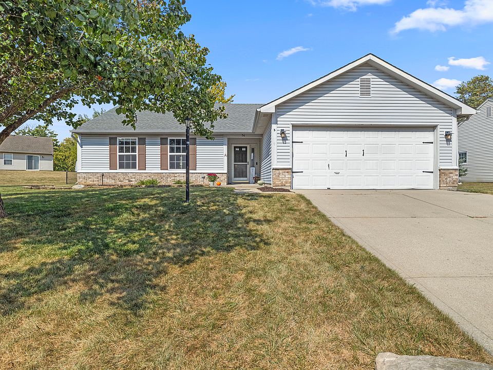 1st image of 34 Morse Cir