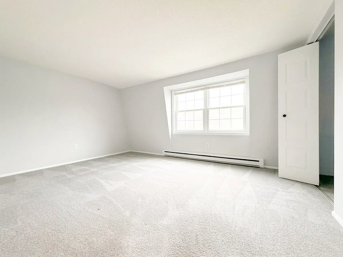 2 bed, 1.5 bath, 1160 sqft, $2,750 — Photo 3