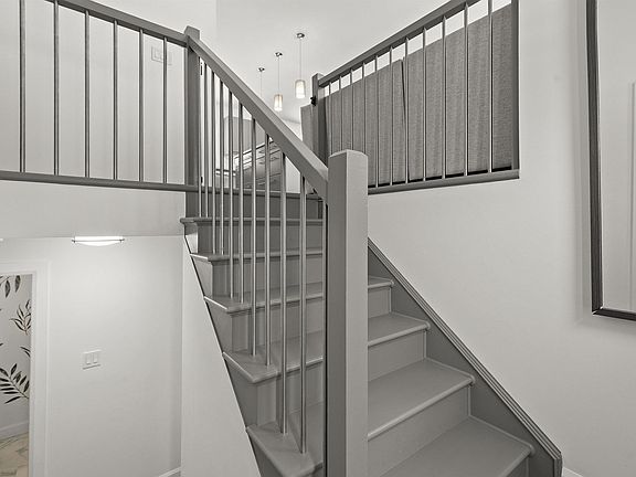 3rd image of 212 Howe Ave