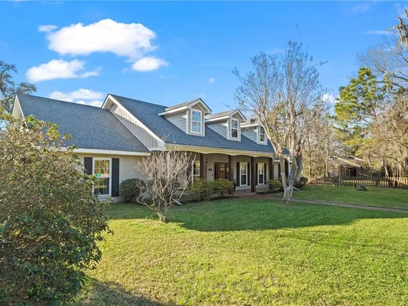 202 Doby Dr, Mandeville, LA 70448