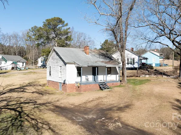 1024 Chester Ave, Great Falls, SC 29055