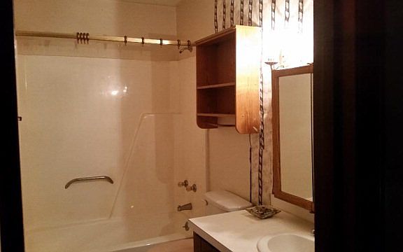 5th image of 102 Bannister Ct