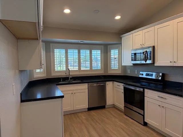8587 N 107th Ln — Photo 10