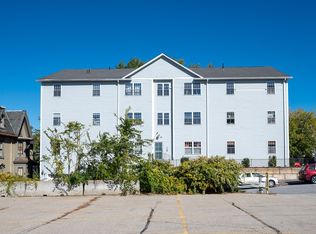 20 William St APT 2, Worcester, MA 01609