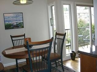 1016 6th Ave N APT 302, Seattle, WA 98109