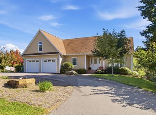 22 Valley View Dr, West Hants, NS B0P 1L0