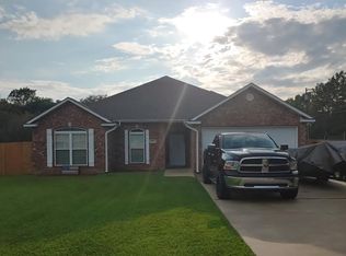 102 W Tyler Ln, Leesville, LA 71446